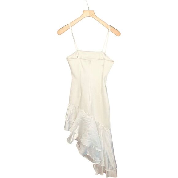 Elliatt Ivory Asymmetrical Hem Starlet Midi Gown Dress - Picture 7 of 11